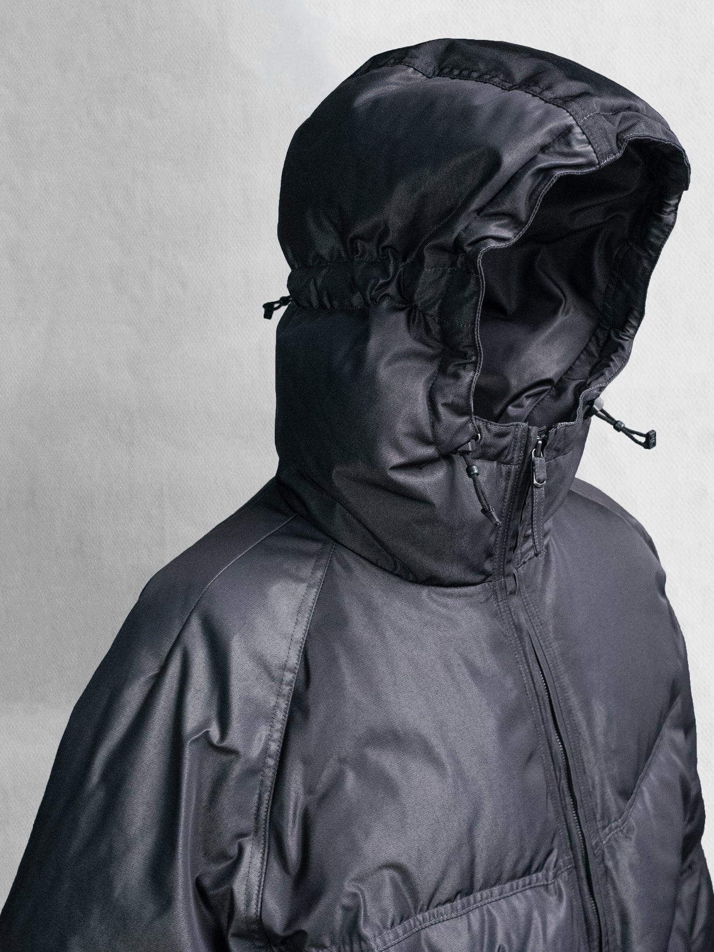 blackmerle_fw24_goosedownjacket_metalgrey