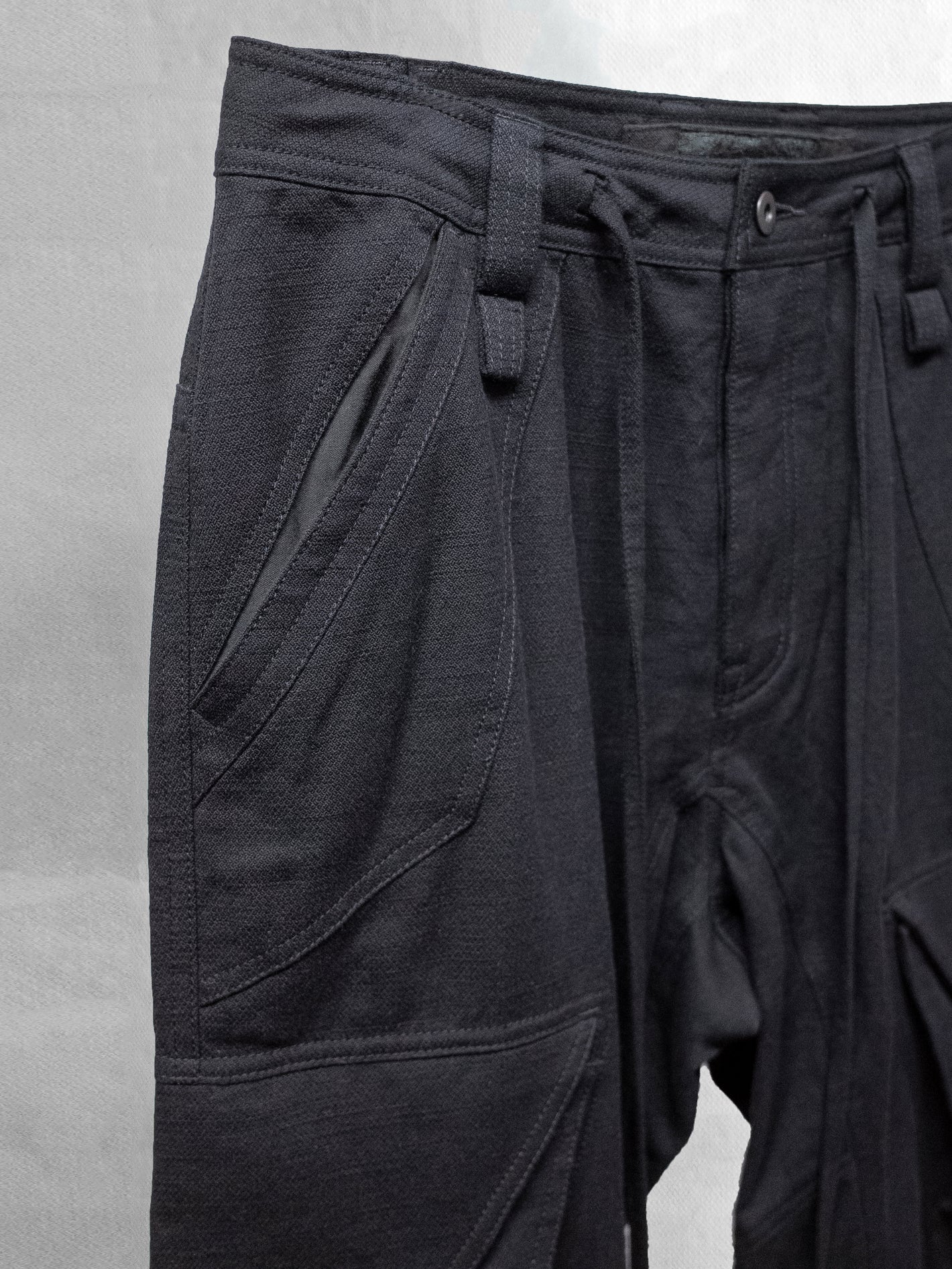 blackmerle_fw24_cargopants_slubblack